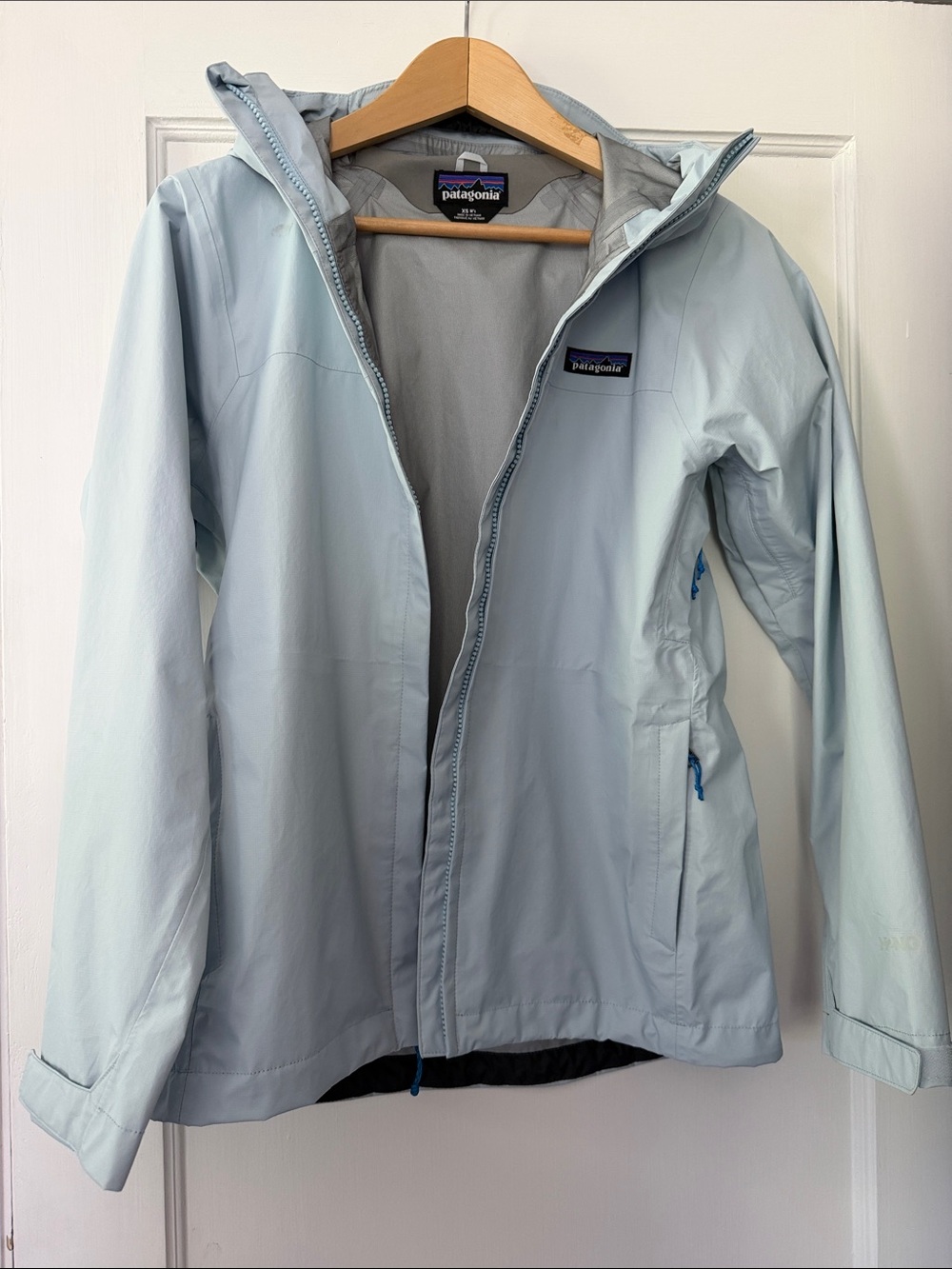 Patagonia Women's Pale Blue Hooded Outdoor Jacket